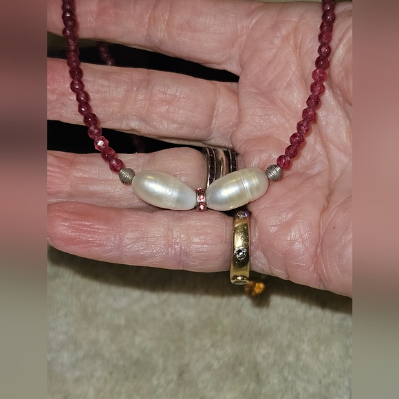 925 STERLING SILVER, RUBY AND PEARLS ADORN THIS BEAUTIFUL NECKLACE. 📸 - Picture 3 of 4